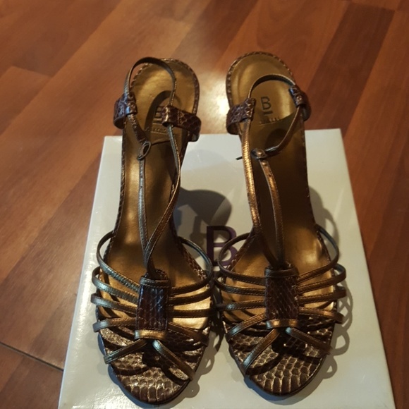 Bakers Shoes - BRONZE COLORED EUC STRAPPY SANDAL by BAKERS
